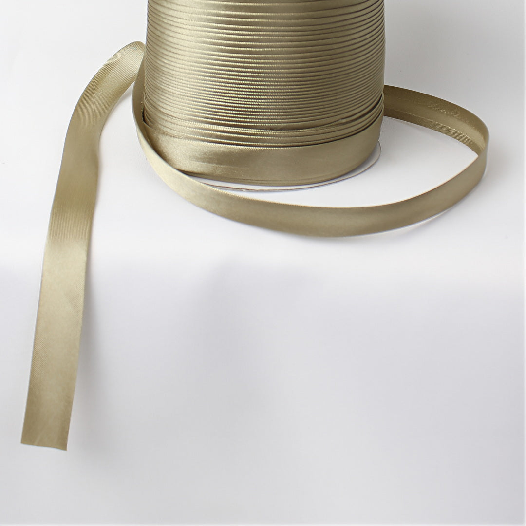 Satin Schrägband | Breite 15 mm - gefalzt