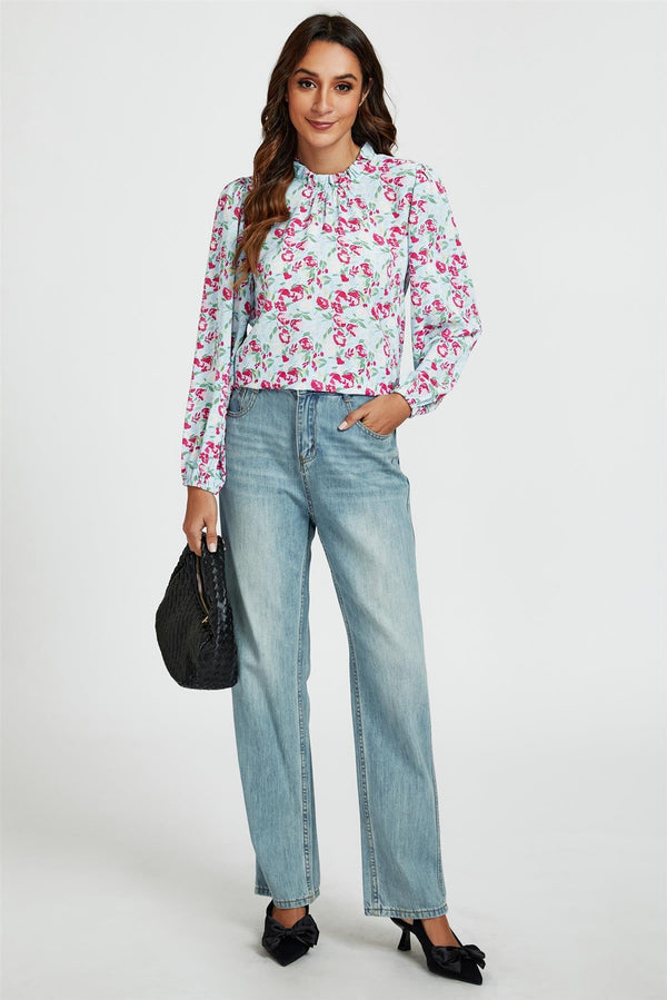 Stehkragen-Top mit Blumendruck und Rueschendetail in Blau und Pink