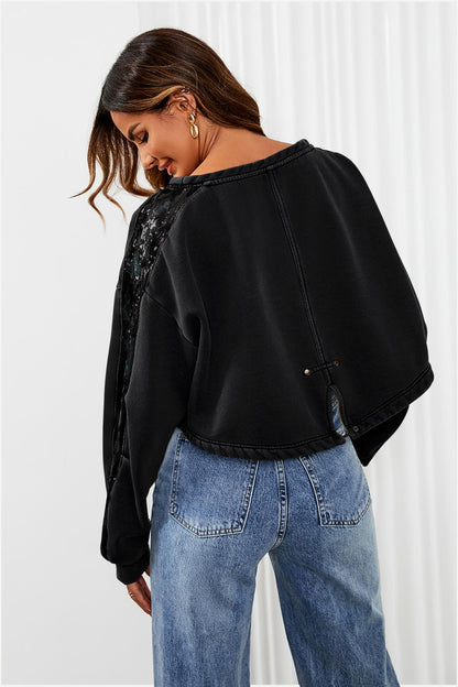 Oversize Cropped Sweatshirt mit Paillettendetail in Schwarz