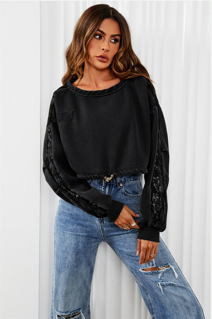 Oversize Cropped Sweatshirt mit Paillettendetail in Schwarz
