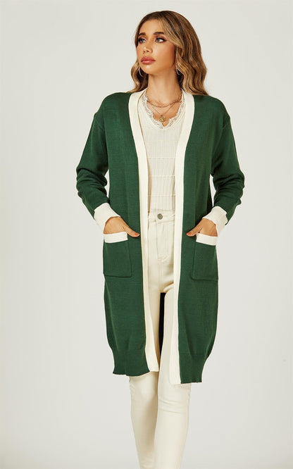 Strickjacke mit Cremefarbenen Streifen in Grün