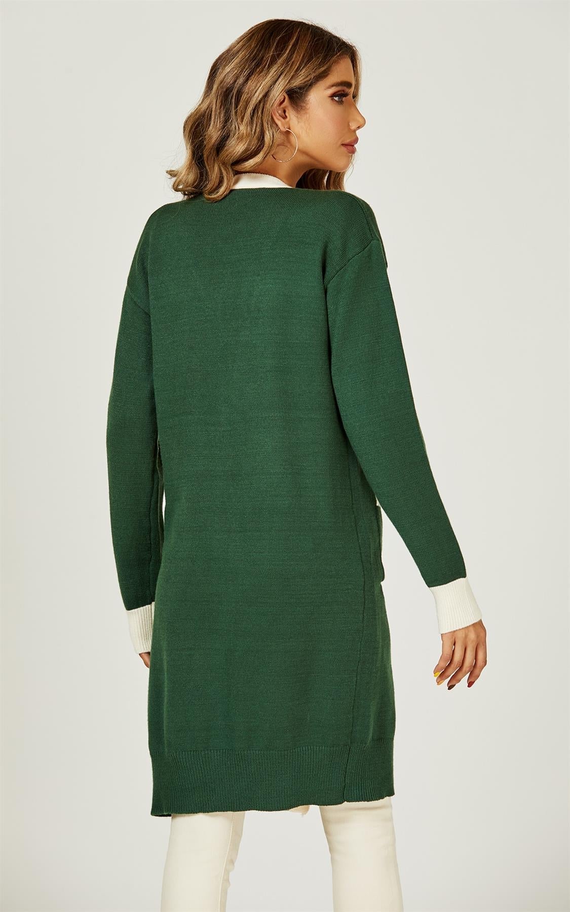 Strickjacke mit Cremefarbenen Streifen in Grün