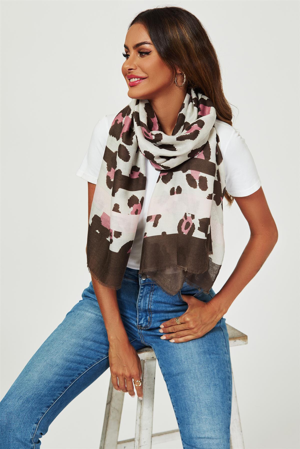 Leopard & Strip Print Fringed edges Scarf In Pink & Black